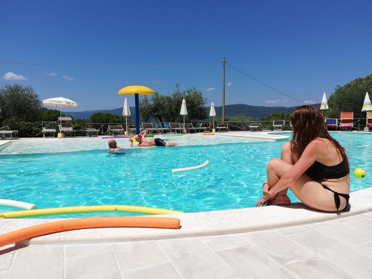 Cerquestra Camping Village Monte del Lago Exterior photo