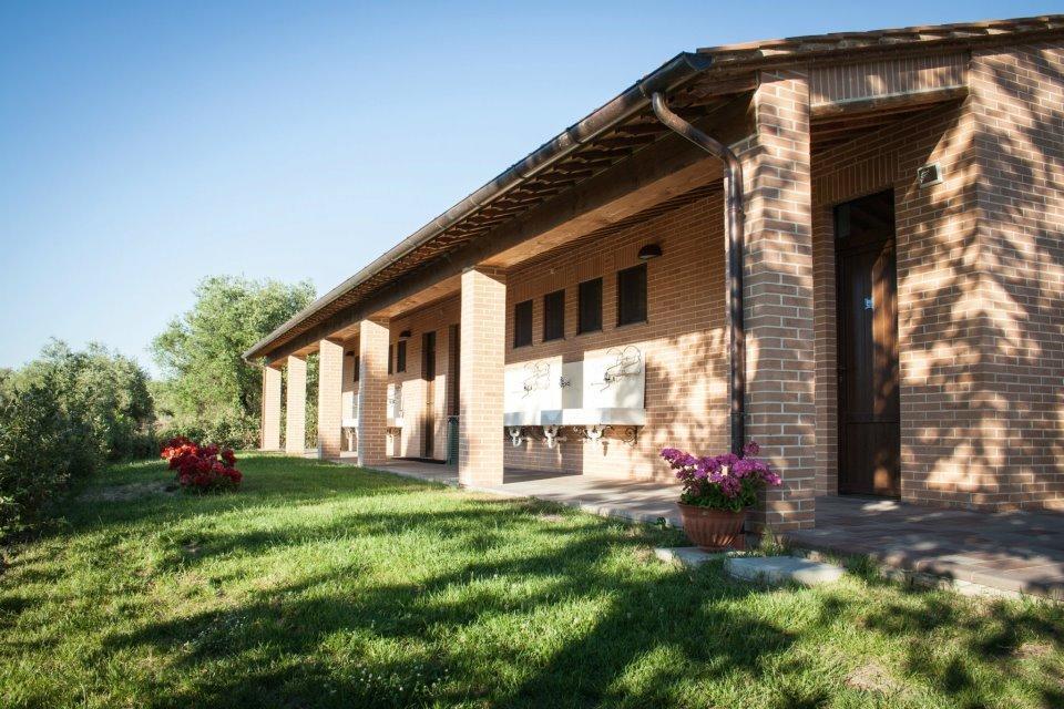 Cerquestra Camping Village Monte del Lago Exterior photo